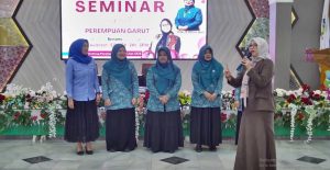 Seminar PKK Garut Perkuat Perempuan Bangun Keluarga Tangguh